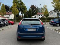 Second-hand Ford Focus 101 CP (74 kW) 2007 Albastru Coupe