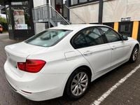 Gebraucht BMW 316 136 PS (100 kW) 2013 Weiß Limousine