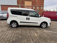 Gebraucht Opel Combo Edition 90 PS (66 kW) 2012 Weiß Van / Kleinbus