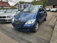 Używany Mercedes A160 95 KM (69 kW) 2010 Niebieski Hatchback