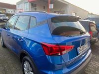 Neu Seat Arona 95 PS (69 kW) 2025 Saphirblau SUV