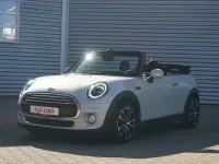 Gebraucht Mini Cooper Cabriolet 136 PS (100 kW) 2019 White silver metallic Cabrio