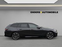 Gebraucht BMW 520 M Sport 197 PS (144 kW) 2025 Grau Kombi