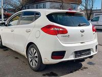 Gebraucht Kia Ceed DREAM-TEAM Edition 136 PS (100 kW) 2016 Weiß Kleinwagen