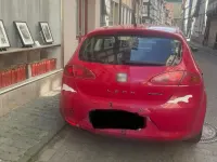 Używany Seat Leon 105 KM (77 kW) 2009 Czerwony Hatchback