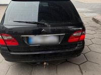 Gebraucht Mercedes E220 170 PS (125 kW) 2006 Schwarz Kombi