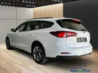 Używany Ford Focus Cool & Connect 125 KM (91 kW) 2022 Biały Sedan/Limuzyna