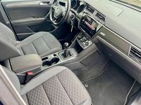 Gebraucht VW Touran 116 PS (85 kW) 2019 Blau Van / Kleinbus