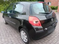 Gebraucht Renault Clio 75 PS (55 kW) 2006 Schwarz Kleinwagen