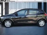 Używany Dacia Sandero Expression 91 KM (66 kW) 2024 Czarny Sedan/Limuzyna