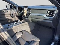 Neu Volvo XC60 Plus 250 PS (183 kW) 2025 Metallic (schwarz SUV