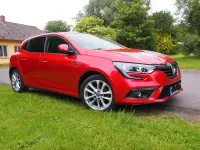 Gebraucht Renault Mégane IV Intens 132 PS (97 kW) 2018 Rot Limousine