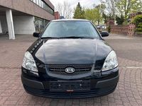 Second-hand Kia Rio 96 CP (70 kW) 2009 Negru Hatchback