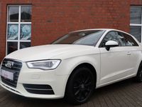 gebraucht Audi A3 1.4 TFSI attraction Bi-Xenon 2.Hand