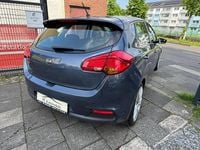 Gebraucht Kia Ceed Spirit 135 PS (99 kW) 2013 Grau Kleinwagen