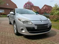 Gebraucht Renault Mégane 100 PS (73 kW) 2009 Silber Limousine