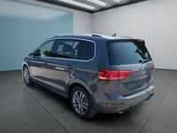 Neu VW Touran 150 PS (110 kW) 2025 Blau Van / Kleinbus