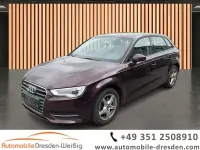 Gebraucht Audi A3 Attraction 105 PS (77 kW) 2014 Rot shirazrot metallic (metallic) Limousine