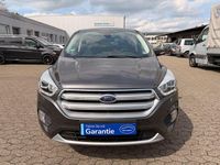Gebraucht Ford Kuga Titanium 150 PS (110 kW) 2017 Grau SUV
