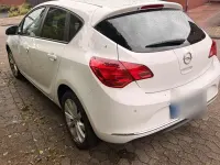 Gebraucht Opel Astra 87 PS (63 kW) 2013 Weiß Limousine