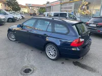 Gebraucht BMW 320 150 PS (110 kW) 2006 Blau Kombi