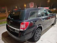 Gebraucht Opel Astra Selection 101 PS (74 kW) 2010 Schwarz Kombi