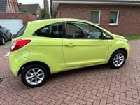 Gebraucht Ford Ka 69 PS (50 kW) 2014 Gelb Kleinwagen