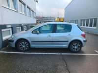 Gebraucht Peugeot 307 109 PS (80 kW) 2002 Silber Limousine