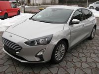 Gebraucht Ford Focus Titanium 125 PS (91 kW) 2021 Silber Limousine