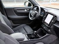 Gebraucht Volvo XC40 Single Motor 169 kW (231 PS) 2023 Weiss SUV