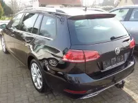 Gebraucht VW Golf VII Highline 150 PS (110 kW) 2020 Schwarz Kombi