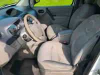 Gebraucht Renault Kangoo 87 PS (63 kW) 2009 Weiß Van / Kleinbus