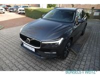 Gebraucht Volvo XC60 Core 197 PS (144 kW) 2023 Grau metallic SUV