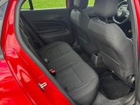 Gebraucht Fiat 600 101 PS (74 kW) 2024 Rot SUV