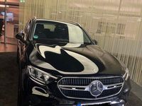 Gebraucht Mercedes GLC220 197 PS (144 kW) 2024 Schwarz SUV