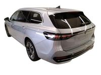 Gebraucht VW Passat 175 PS (128 kW) 2025 Oyster silver Kombi