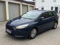 Second-hand Ford Focus 120 CP (88 kW) 2017 Albastru Break
