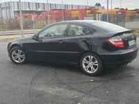 Gebraucht Mercedes C160 122 PS (89 kW) 2006 Schwarz Coupé