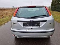 Gebraucht Ford Focus 101 PS (74 kW) 2005 Silber Kleinwagen