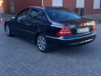 Second-hand Mercedes C220 AMG 150 CP (110 kW) 2007 Albastru Berlinǎ