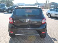 Gebraucht Dacia Sandero Stepway 90 PS (66 kW) 2016 Schwarz Limousine