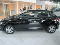 Neu Hyundai i20 Select 101 PS (74 kW) 2025 Schwarz Kleinwagen
