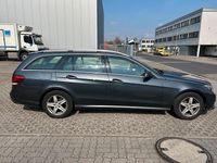 Gebraucht Mercedes E200 136 PS (100 kW) 2014 Grau Kombi