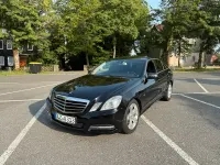 Gebraucht Mercedes E300 Avantgarde 204 PS (150 kW) 2011 Schwarz Limousine