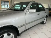 Gebraucht Mercedes C180 Elegance 122 PS (89 kW) 1996 Silber Limousine
