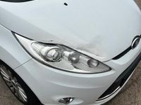 Gebraucht Ford Fiesta 2009 Weiß Kleinwagen