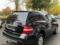 Gebraucht Mercedes ML280 197 PS (144 kW) 2006 Schwarz SUV