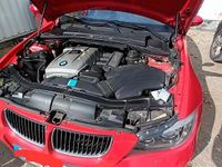 Gebraucht BMW 325 218 PS (160 kW) 2005 Rot Limousine
