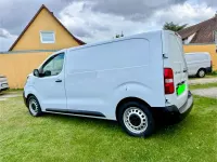 Gebraucht Opel Vivaro 120 PS (88 kW) 2021 Weiß Van / Kleinbus