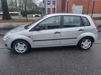 Gebraucht Ford Fiesta 60 PS (44 kW) 2005 Silber Kleinwagen